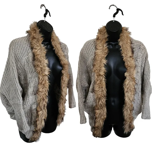 ❤️Brown Fur Sweater☆ - Picture 1 of 2